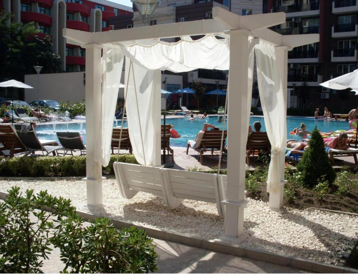 Admiral Plaza Aparthotel ซันนีบีช ภายนอก รูปภาพ